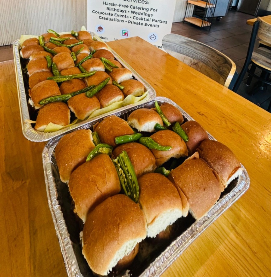 Vada Paav, Mumbai street food at Dilli-6 San Ramon